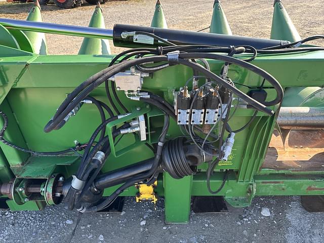 Image of John Deere 612FC equipment image 3