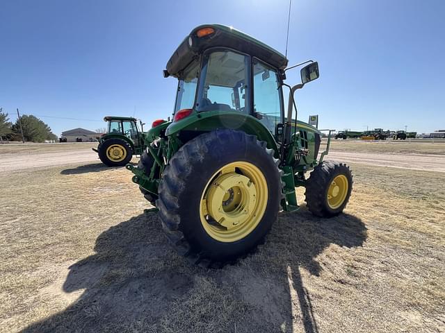Image of John Deere 6130D equipment image 4
