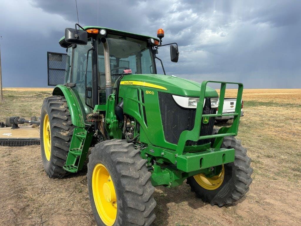 2014 John Deere 6130D Equipment Image0