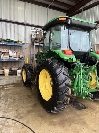 Image of John Deere 6130D equipment image 3