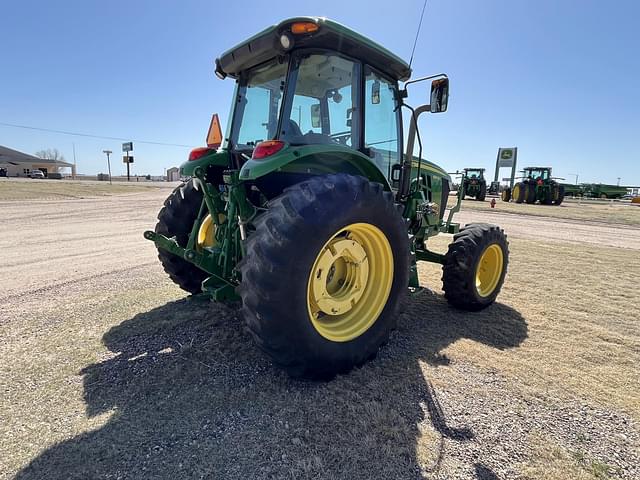 Image of John Deere 6130D equipment image 4