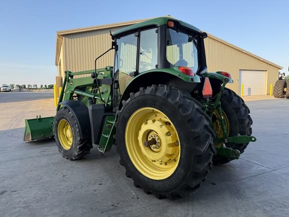 Image of John Deere 6140M equipment image 4