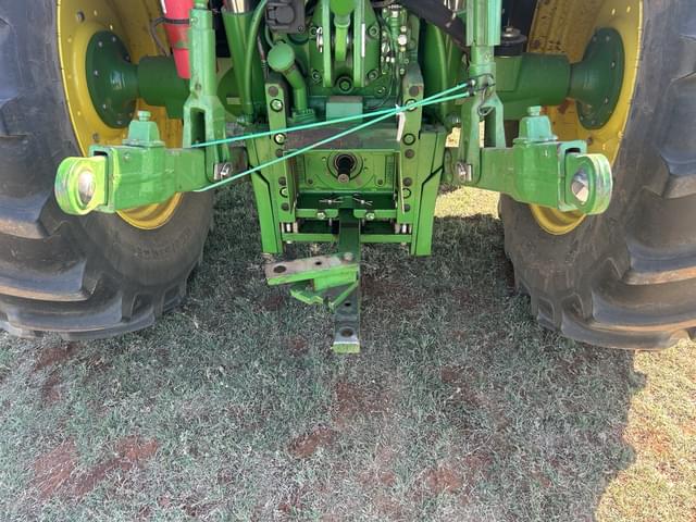 Image of John Deere 6140M equipment image 4