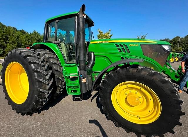 Image of John Deere 6140M equipment image 3