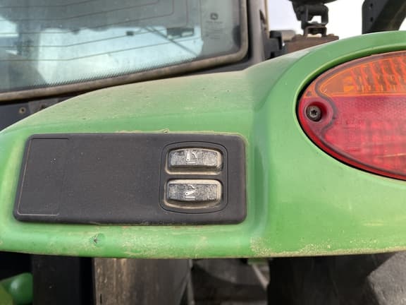 Image of John Deere 6140R equipment image 4