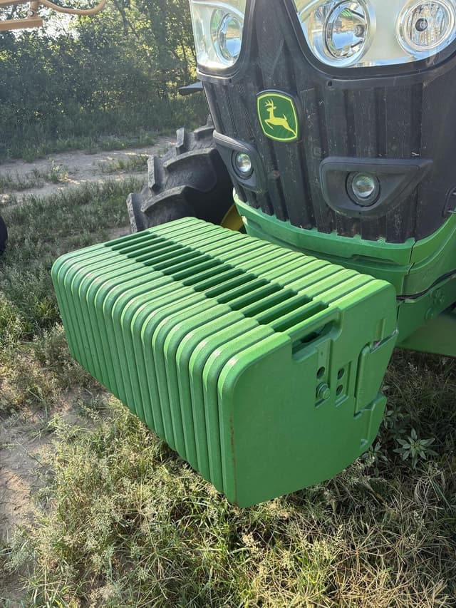 Image of John Deere 6140R equipment image 4