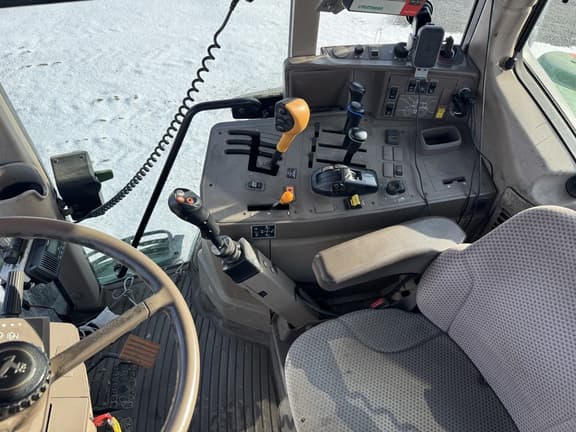 Image of John Deere 6150M equipment image 4