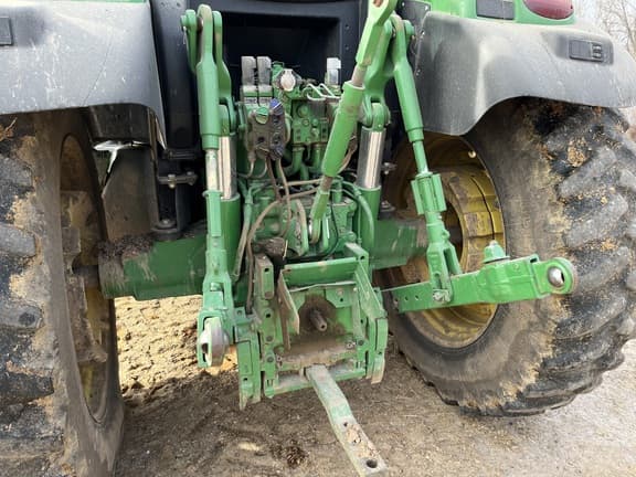 Image of John Deere 6150R equipment image 4
