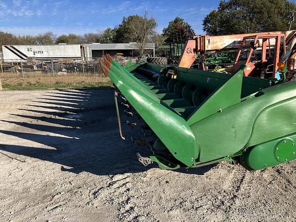 Image of John Deere 616C equipment image 4