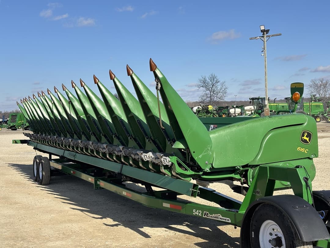 Image of John Deere 616C Primary image
