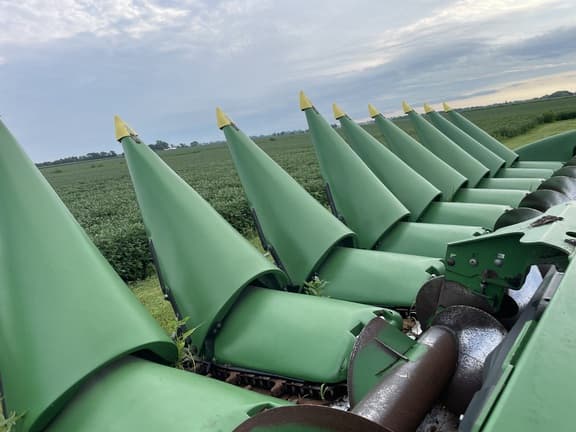 Image of John Deere 616C equipment image 4