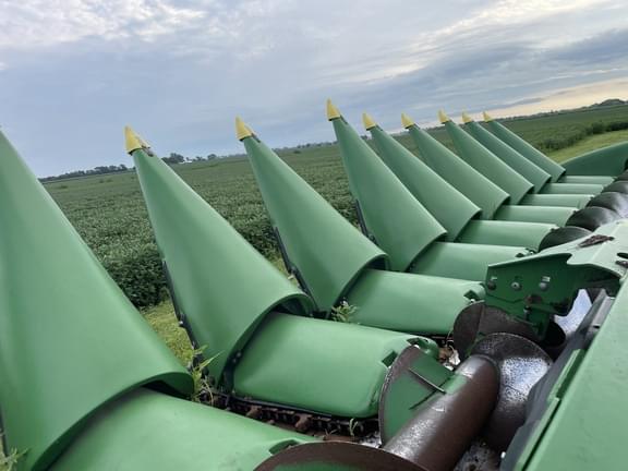 Image of John Deere 616C equipment image 3