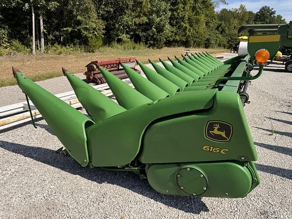 Image of John Deere 616C equipment image 2