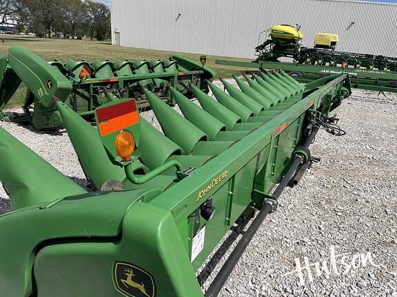 Image of John Deere 616C equipment image 4