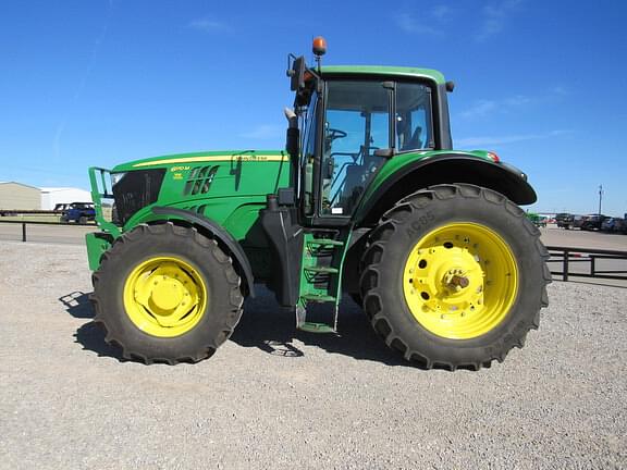 Image of John Deere 6170M equipment image 1