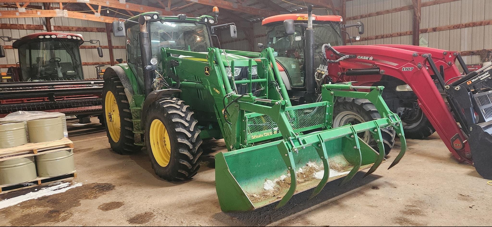 2014 John Deere 6170R Equipment Image0