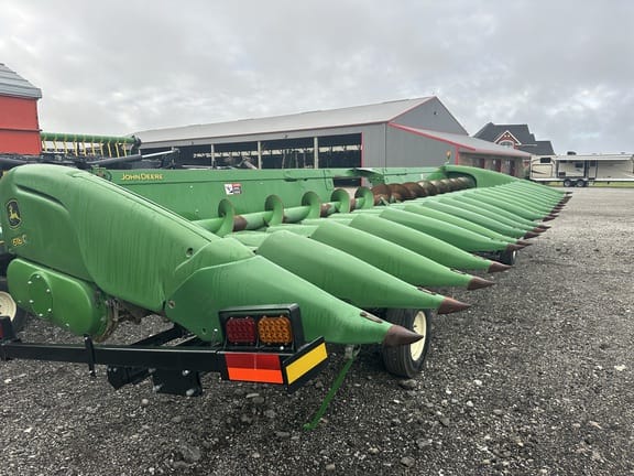 2014 John Deere 618C Equipment Image0