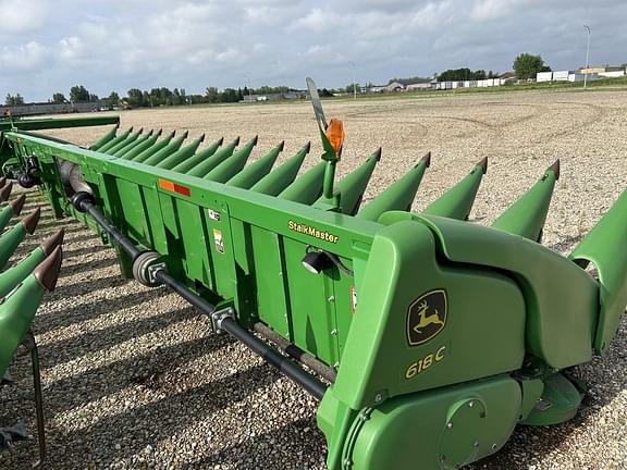 Image of John Deere 618C equipment image 4