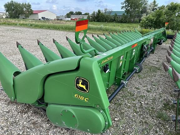Image of John Deere 618C equipment image 2