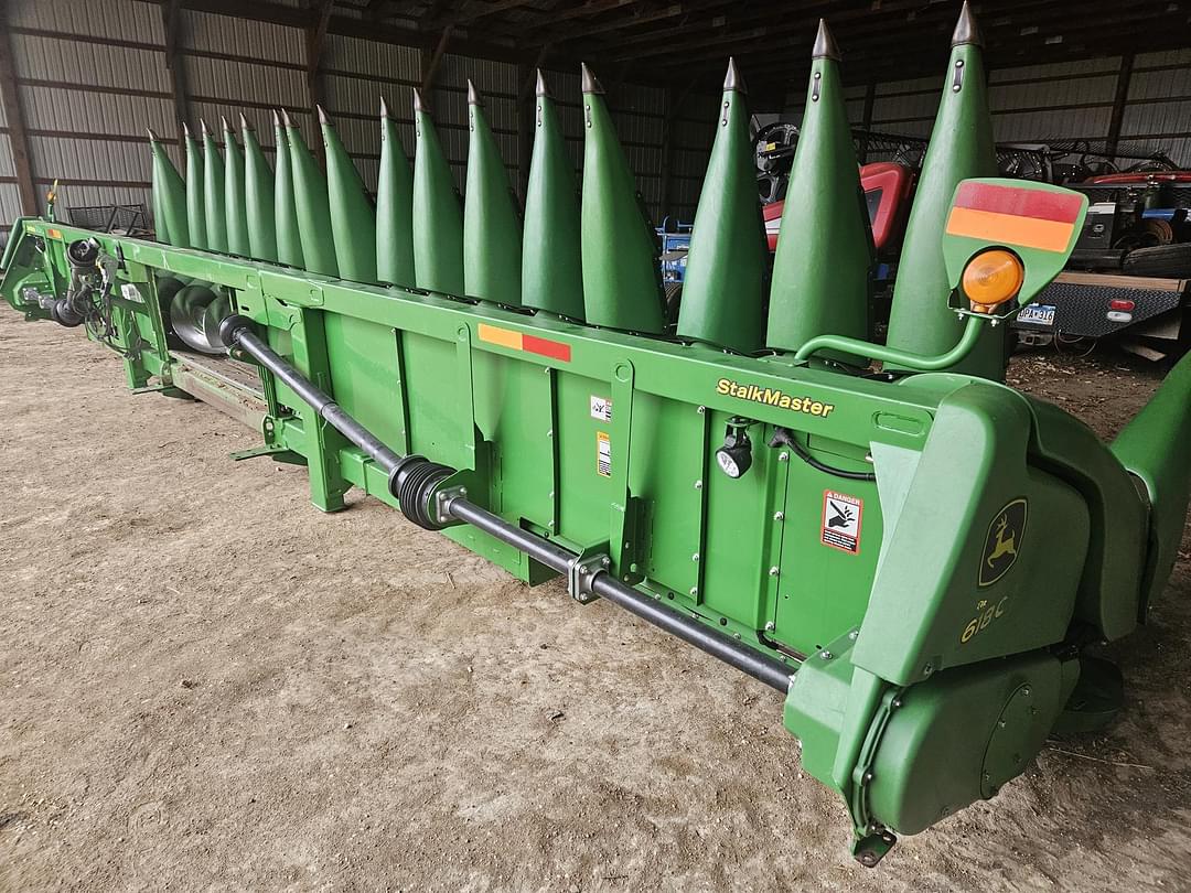 Image of John Deere 618C Primary image