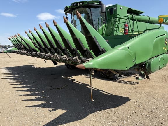 Image of John Deere 618C equipment image 4