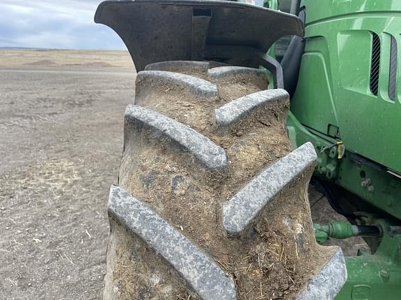 Image of John Deere 6190R equipment image 3