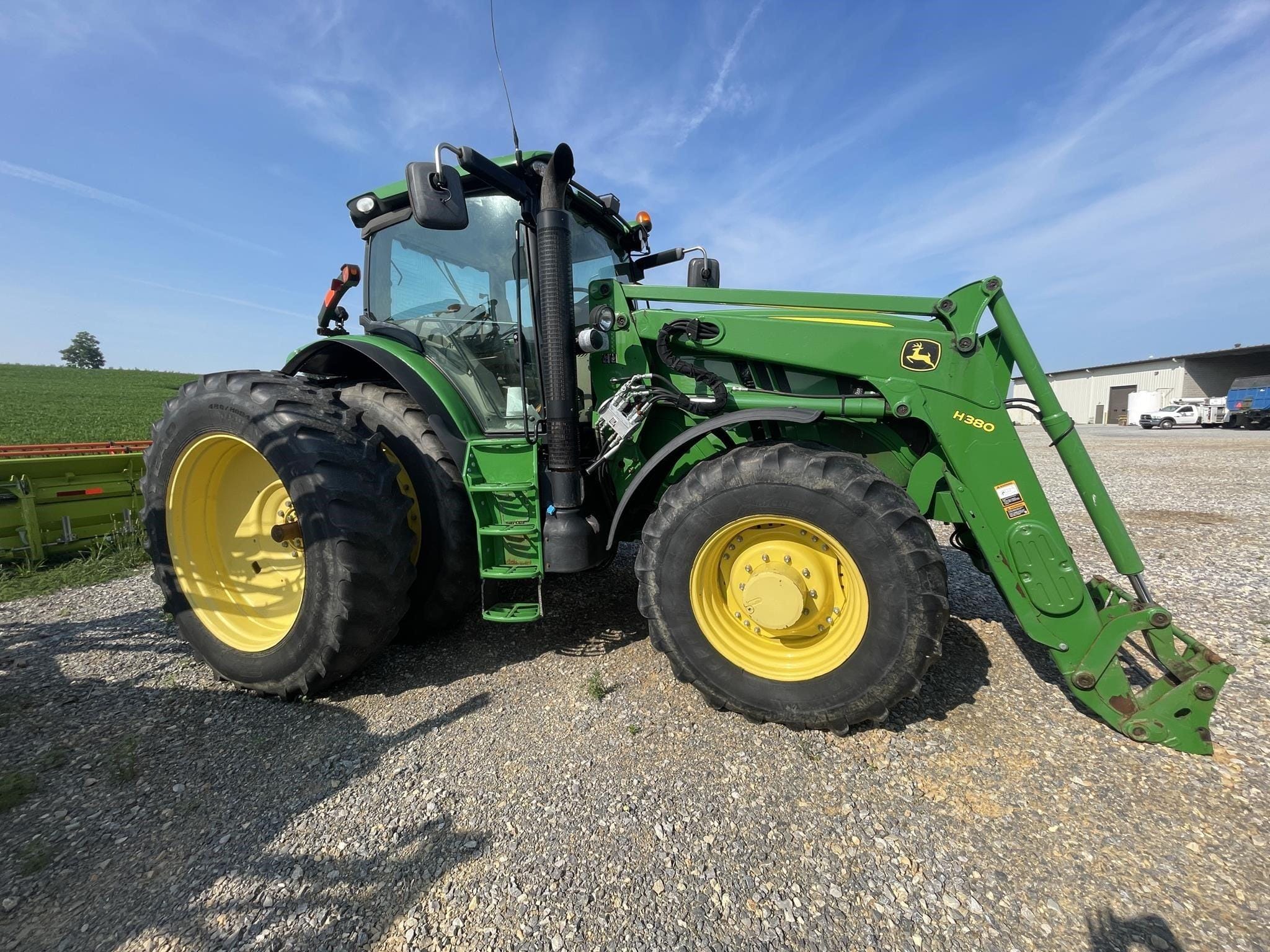 2014 John Deere 6190R Equipment Image0