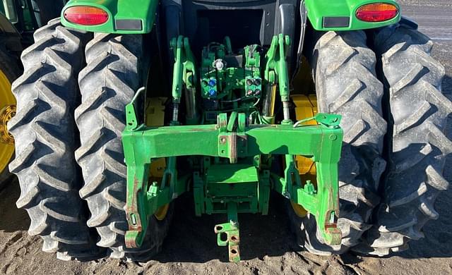 Image of John Deere 6190R equipment image 4