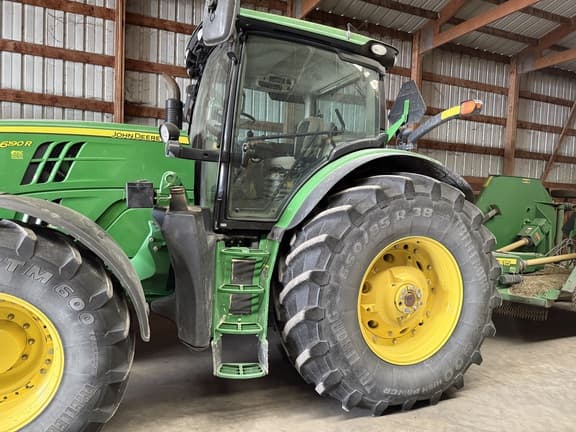 Image of John Deere 6190R equipment image 1