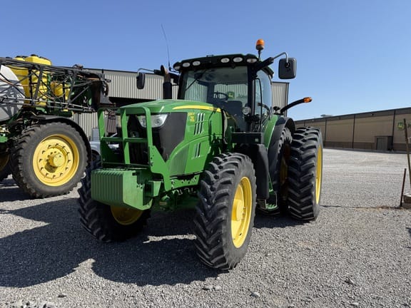 2014 John Deere 6190R Equipment Image0