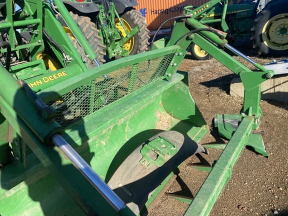 Image of John Deere 6190R equipment image 2