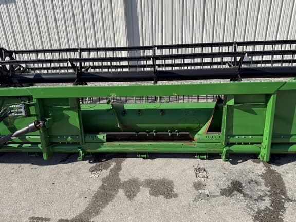 Image of John Deere 620F equipment image 4