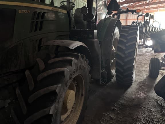 Image of John Deere 6210R equipment image 1