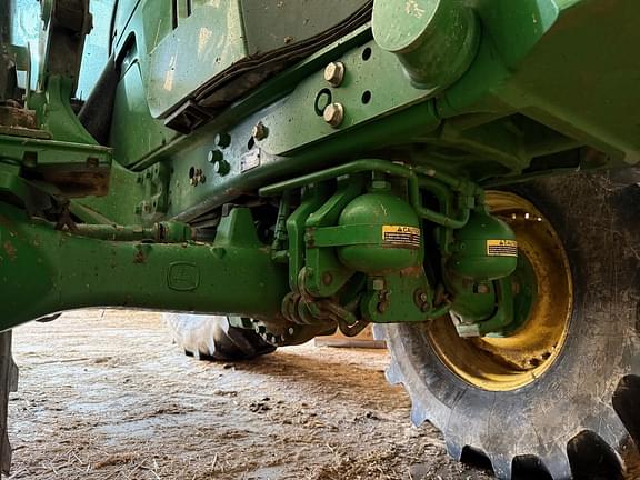 Image of John Deere 6210R equipment image 3