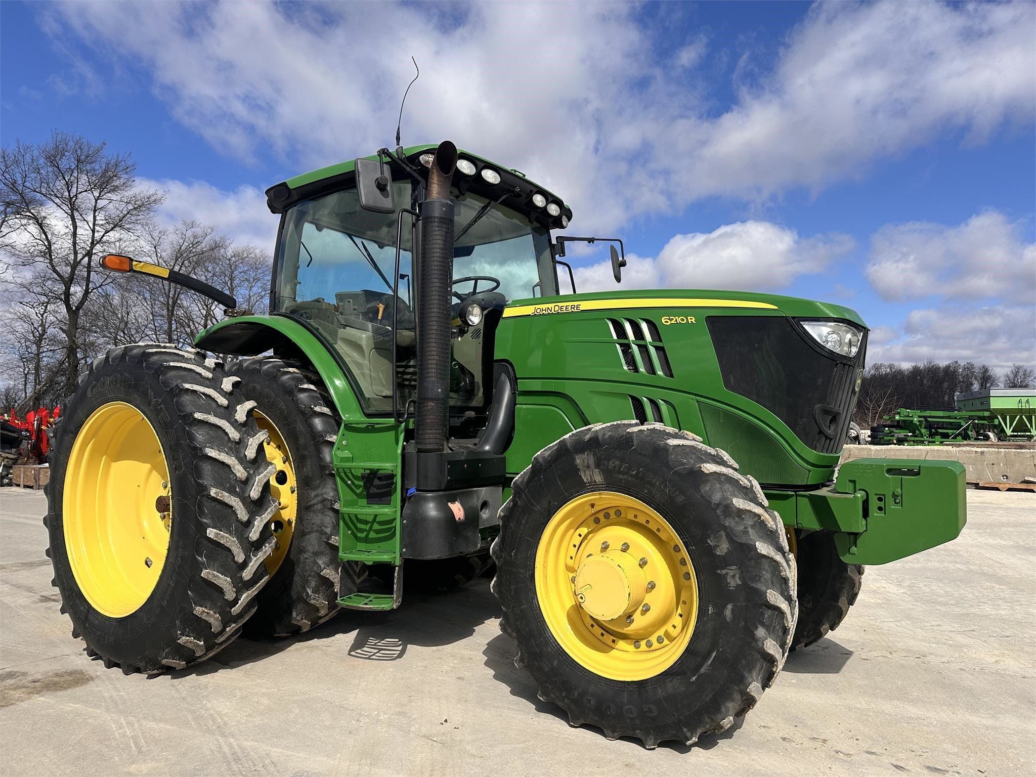 Main image John Deere 6210R
