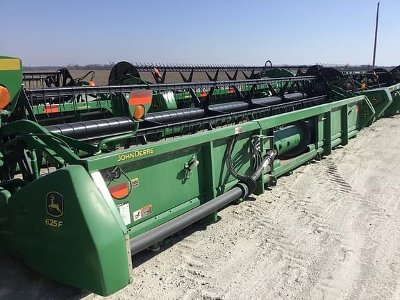 Image of John Deere 625F equipment image 2