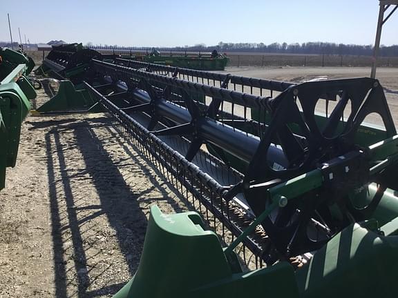 Image of John Deere 625F equipment image 3