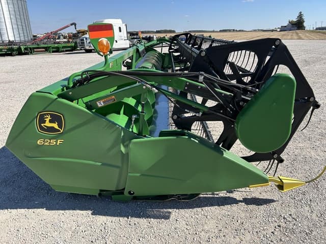 Image of John Deere 625F equipment image 3