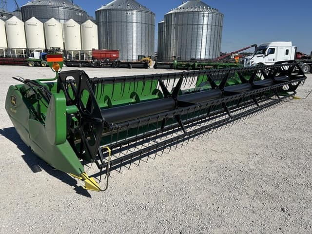 Image of John Deere 625F equipment image 2