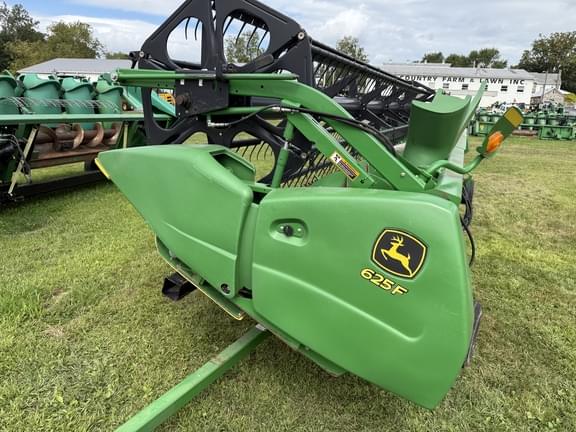Image of John Deere 625F equipment image 1