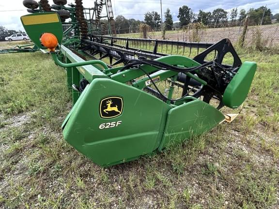 Image of John Deere 625F equipment image 4