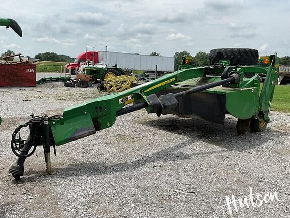 Image of John Deere 630 equipment image 1