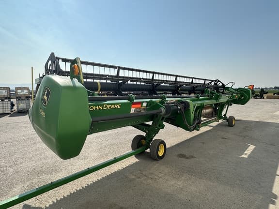 Image of John Deere 630D equipment image 4