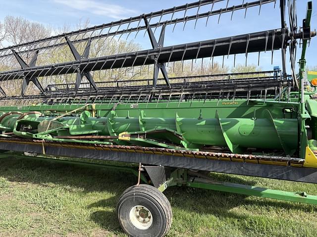 Image of John Deere 630F equipment image 1