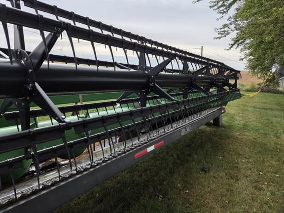 Image of John Deere 630F equipment image 3