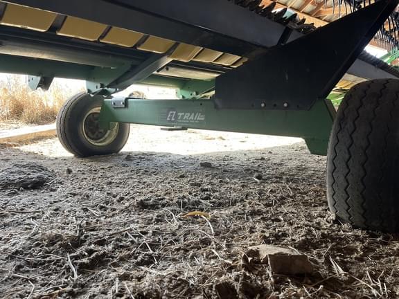 Image of John Deere 630F equipment image 3