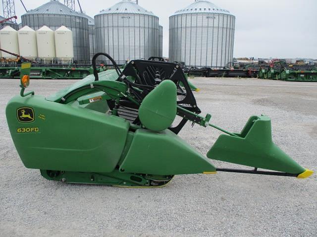 Image of John Deere 630FD equipment image 3