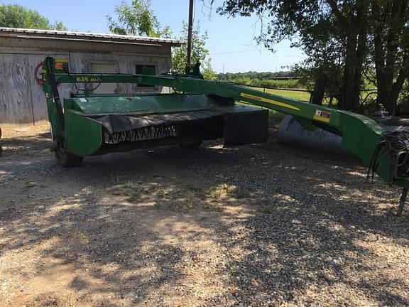 Image of John Deere 635 equipment image 3