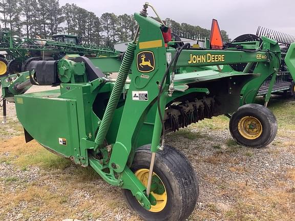 Image of John Deere 635 equipment image 4