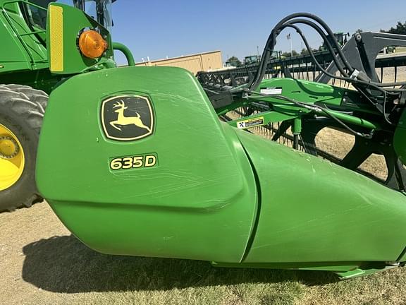 Image of John Deere 635D Primary image